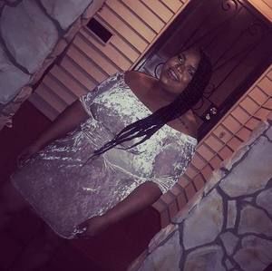 Meet your Posher, Tonya